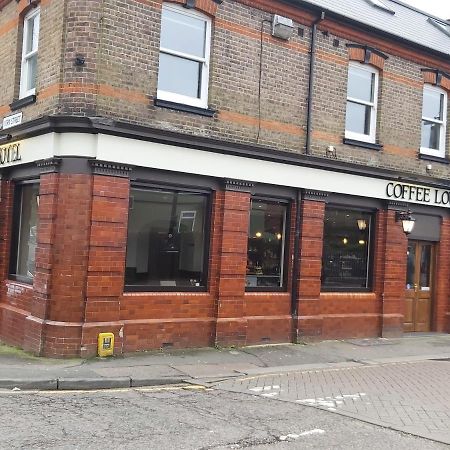 Eagle Hotel Luton Airport Екстер'єр фото