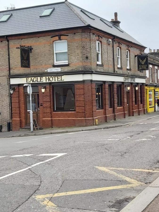 Eagle Hotel Luton Airport Екстер'єр фото